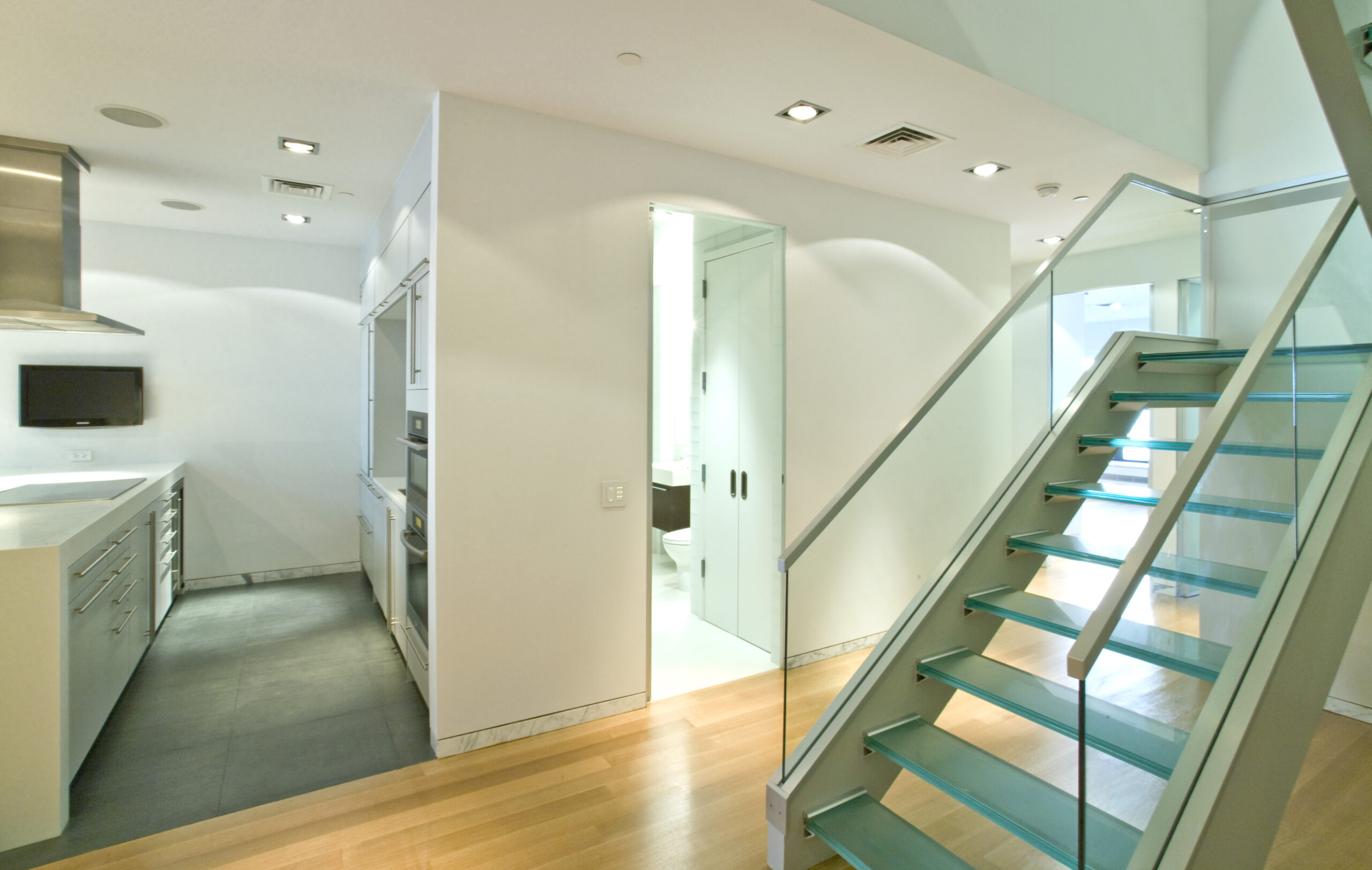 glass-for-stairs